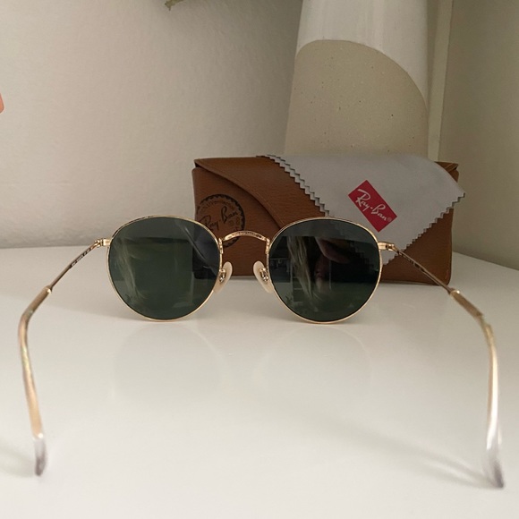 Ray Ban RB3447 Round Metal Sunglasses - Picture 3 of 7